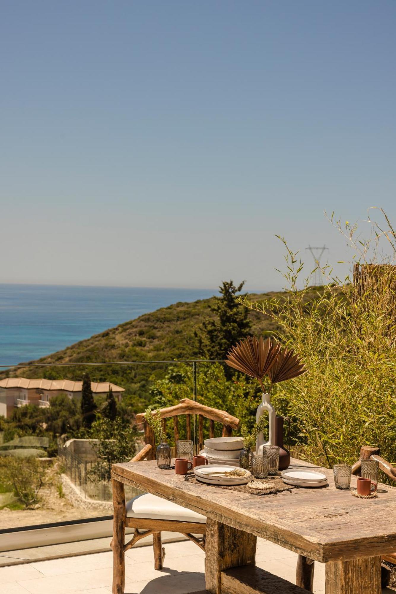 Hilaritas Luxury Suites Sea View, Private Pool & Jacuzzi Paradise Ratzaklíon エクステリア 写真