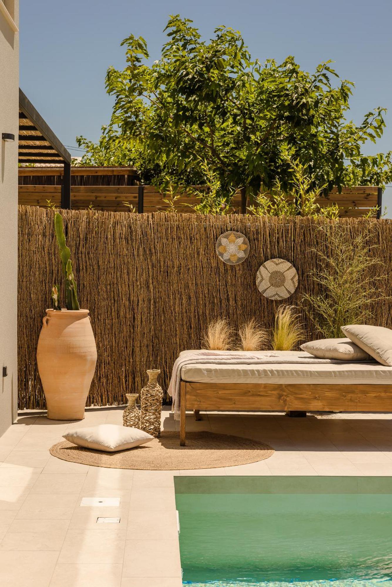 Hilaritas Luxury Suites Sea View, Private Pool & Jacuzzi Paradise Ratzaklíon エクステリア 写真