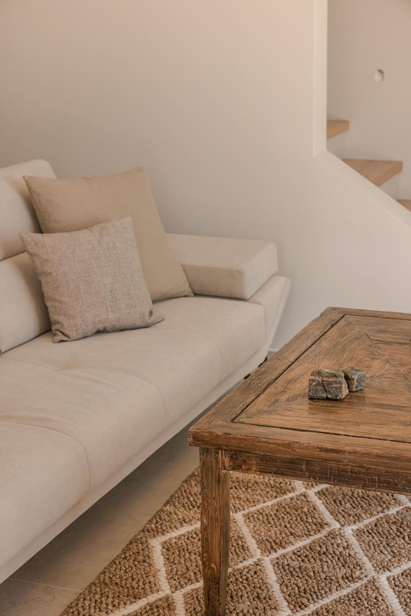 Hilaritas Luxury Suites Sea View, Private Pool & Jacuzzi Paradise Ratzaklíon エクステリア 写真