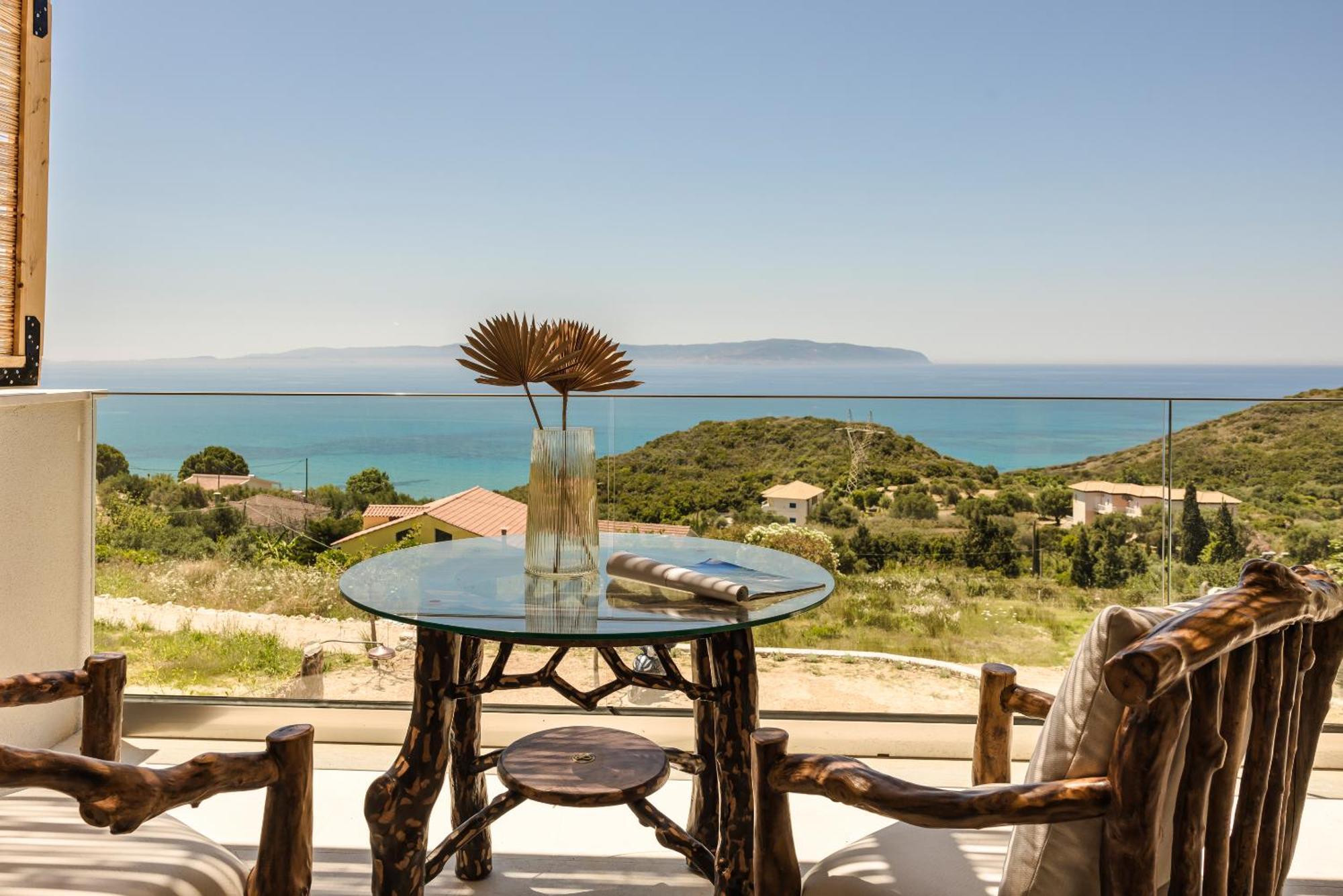 Hilaritas Luxury Suites Sea View, Private Pool & Jacuzzi Paradise Ratzaklíon エクステリア 写真