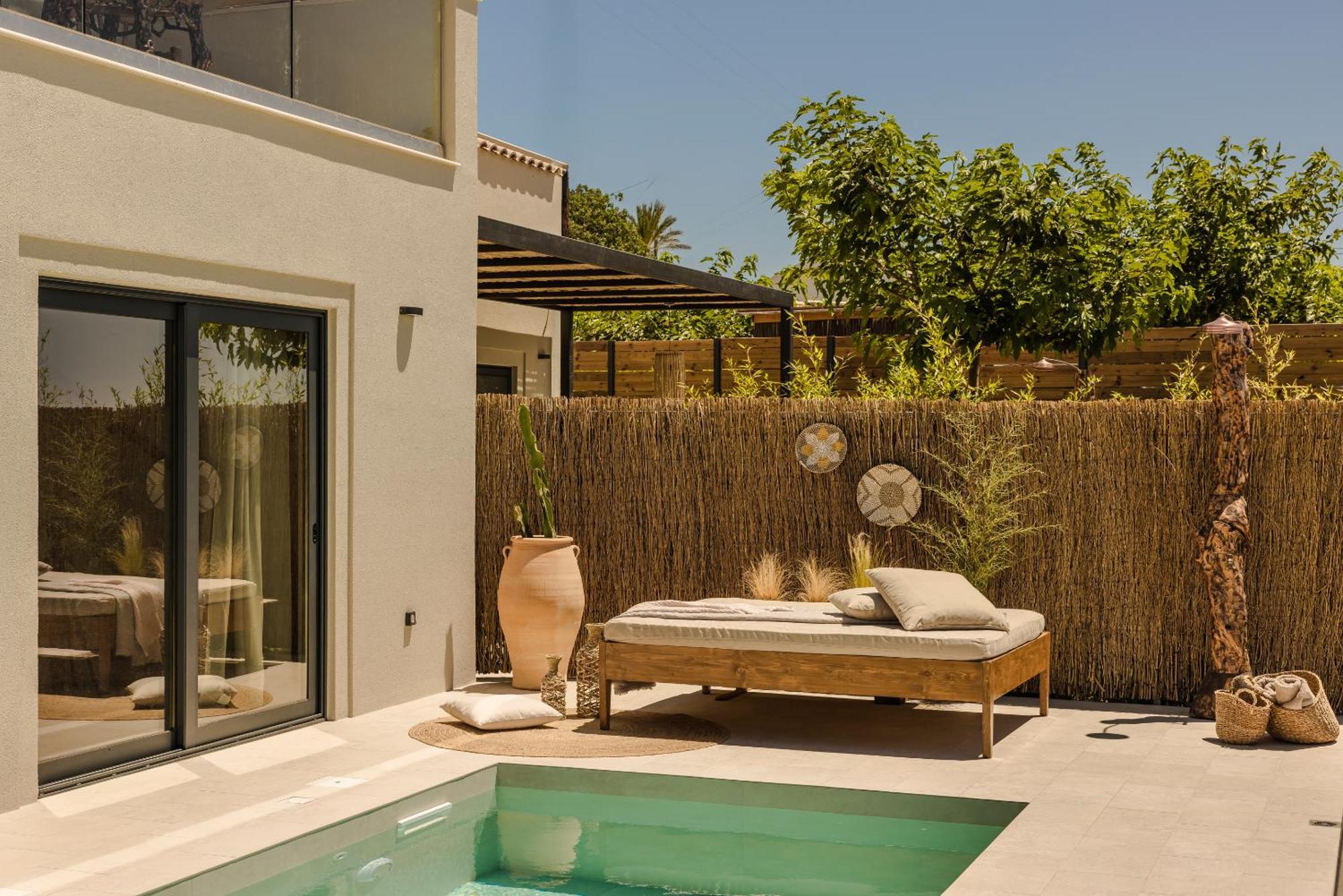 Hilaritas Luxury Suites Sea View, Private Pool & Jacuzzi Paradise Ratzaklíon エクステリア 写真