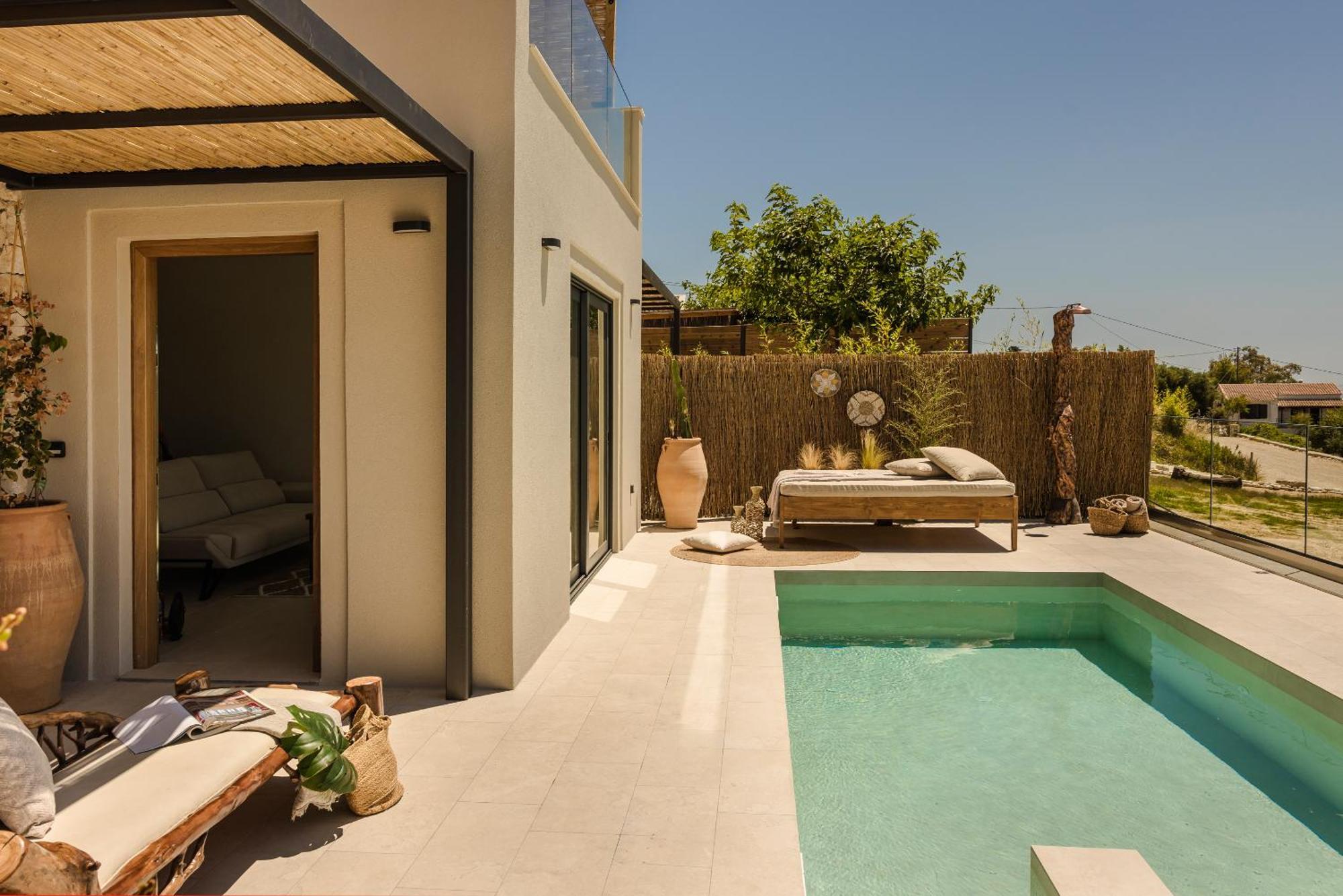 Hilaritas Luxury Suites Sea View, Private Pool & Jacuzzi Paradise Ratzaklíon エクステリア 写真