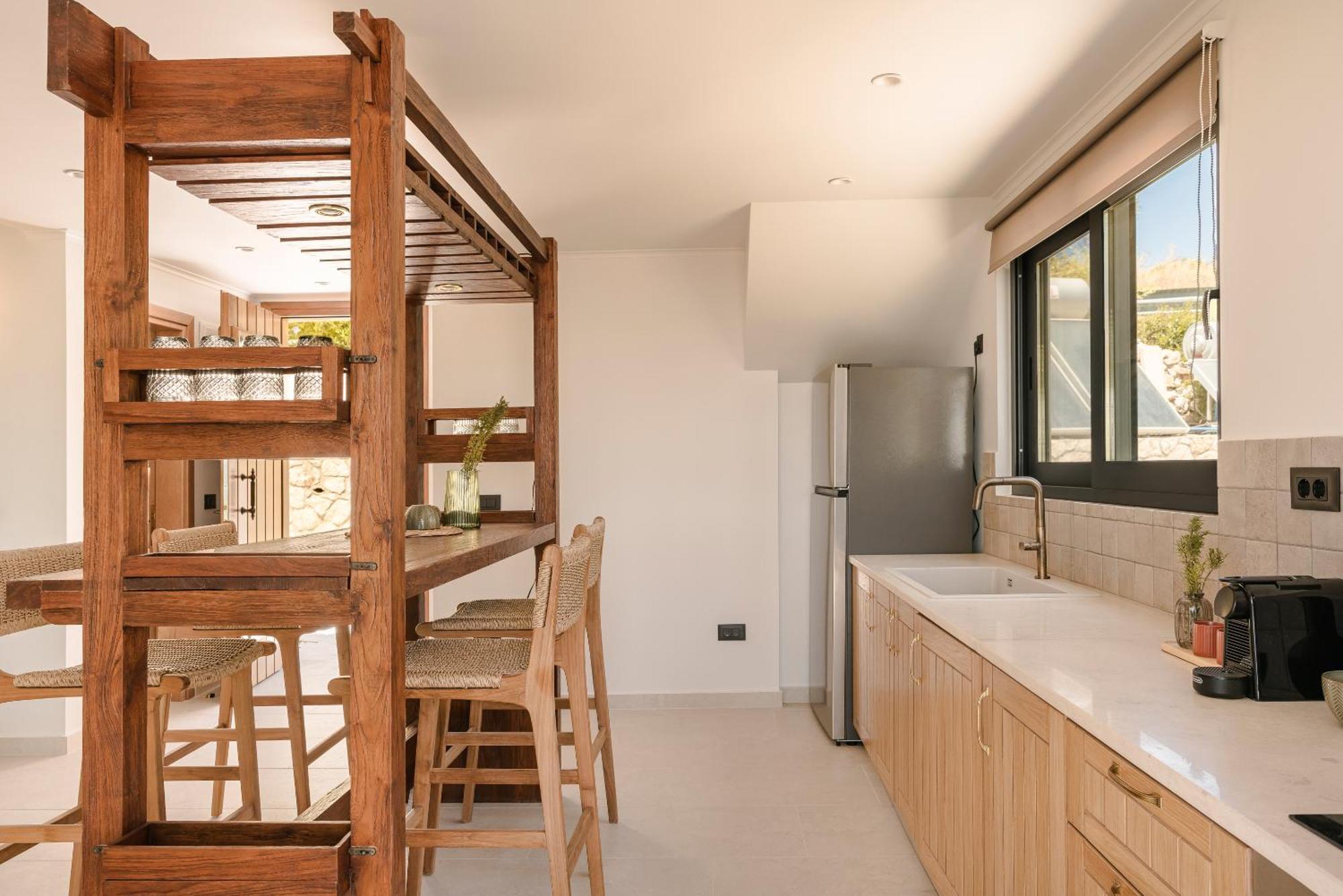 Hilaritas Luxury Suites Sea View, Private Pool & Jacuzzi Paradise Ratzaklíon エクステリア 写真