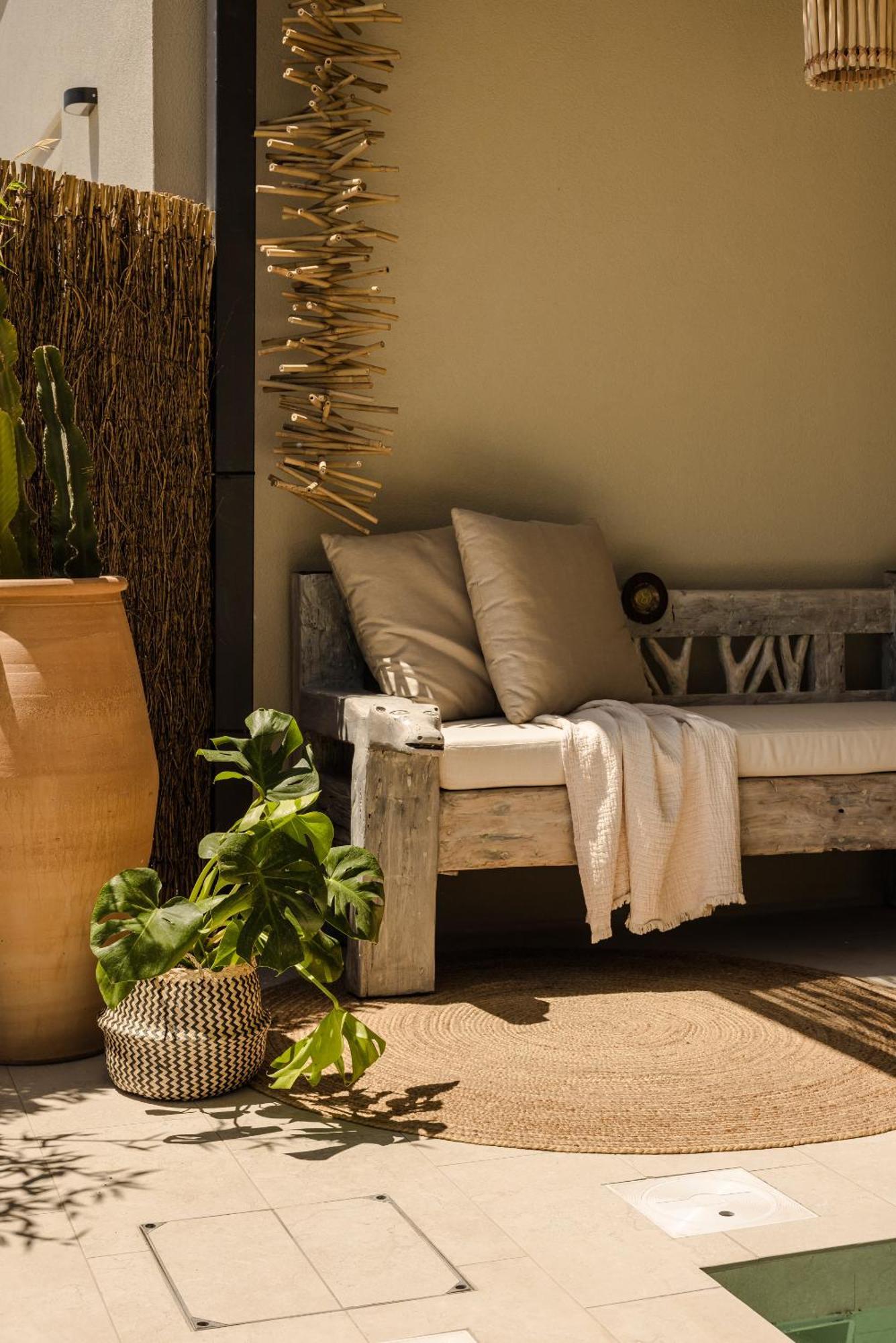 Hilaritas Luxury Suites Sea View, Private Pool & Jacuzzi Paradise Ratzaklíon エクステリア 写真