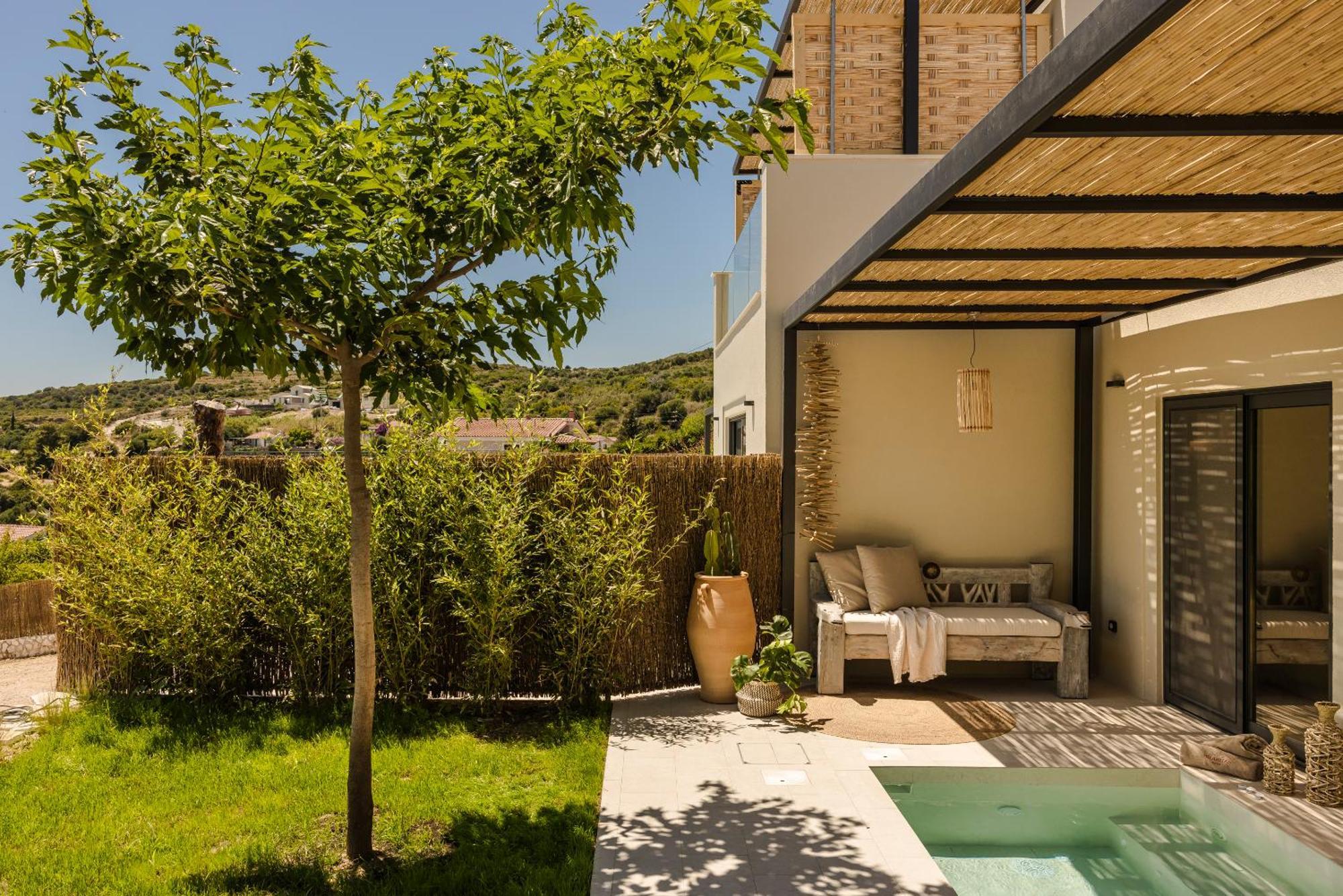 Hilaritas Luxury Suites Sea View, Private Pool & Jacuzzi Paradise Ratzaklíon エクステリア 写真